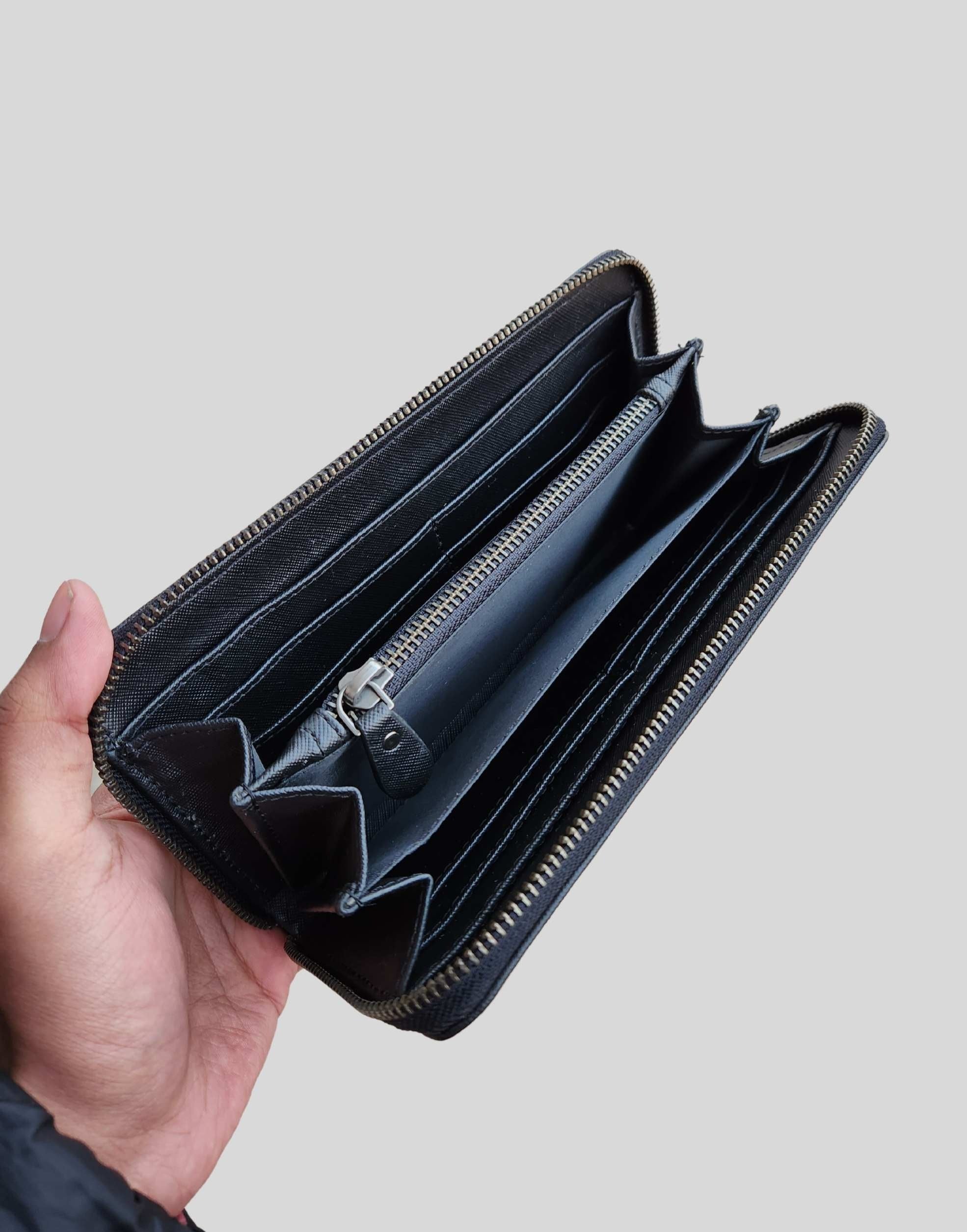 Zipped Logo Wallet